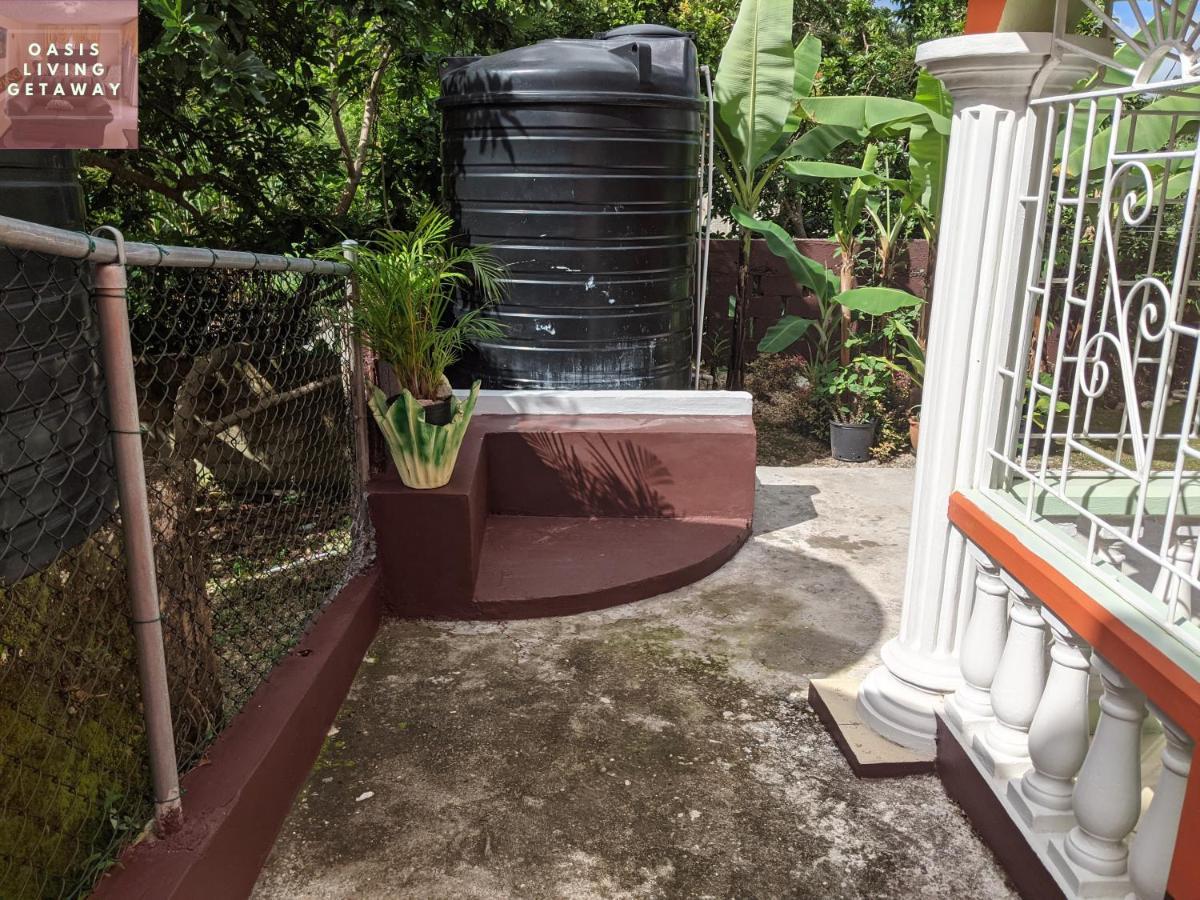 Oasis Living Getaway In Mandeville, Manchester Apartamento Mandeville